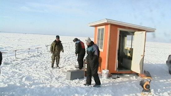 LA PECHE SUR GLACE les joies de l'hiver